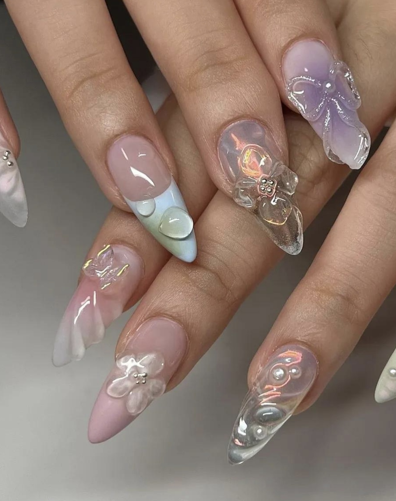 أظافر هلاميّة بتأثير ثلاثيّ الأبعاد (إنستغرام)