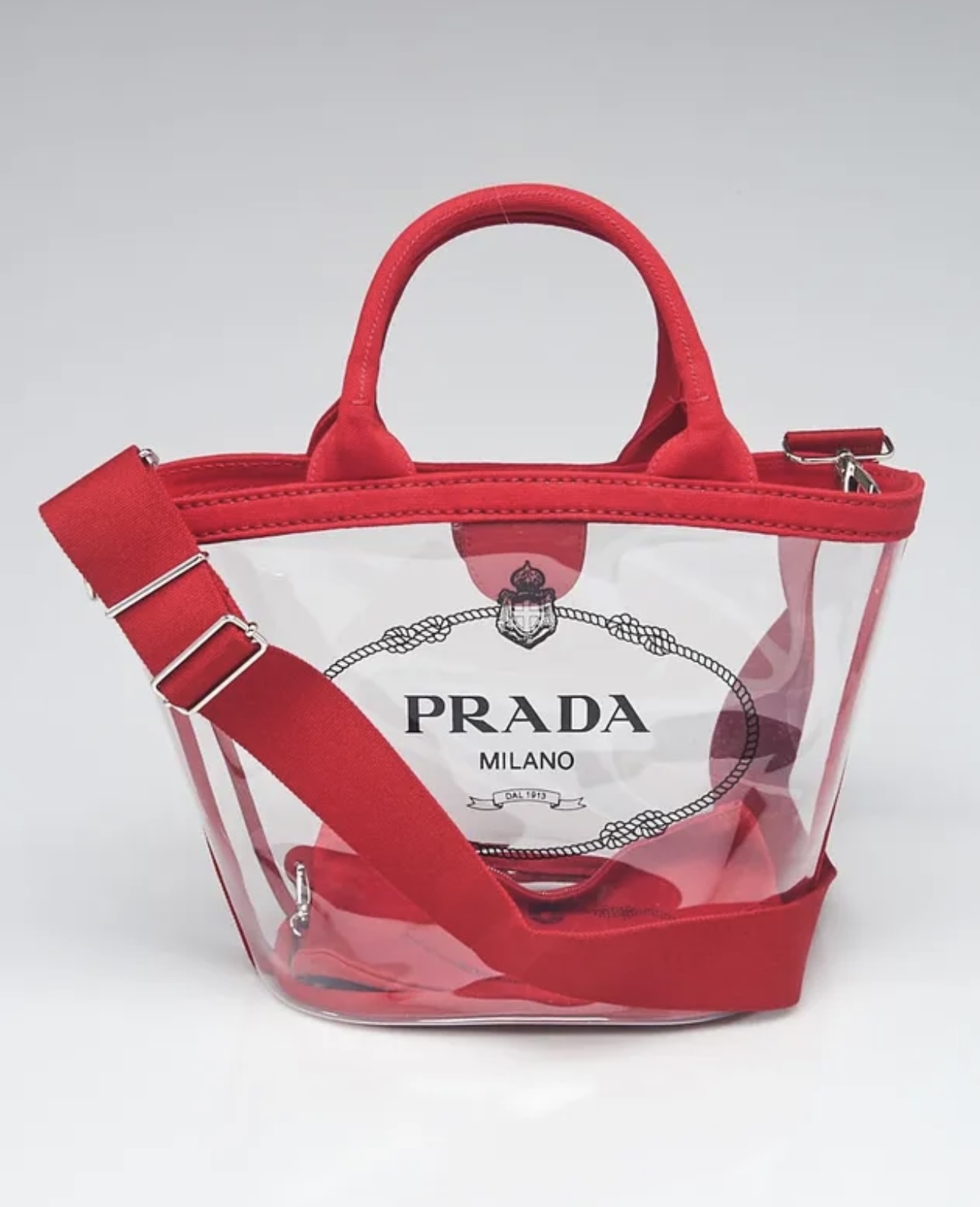 حقيبة برادا بالنمط الهلاميّ (إنستغرام)