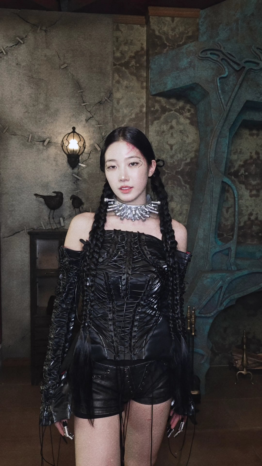 260425 تحديث LE SSERAFIM على TikTok مع Kazuha - 𝒯𝒾𝓂ℯ 𝓉ℴ 𝒸ℯ𝓁ℯ𝒷𝓇𝒶𝓉ℯ #KAZUHA ꩜ (تحدي الاحتفال)