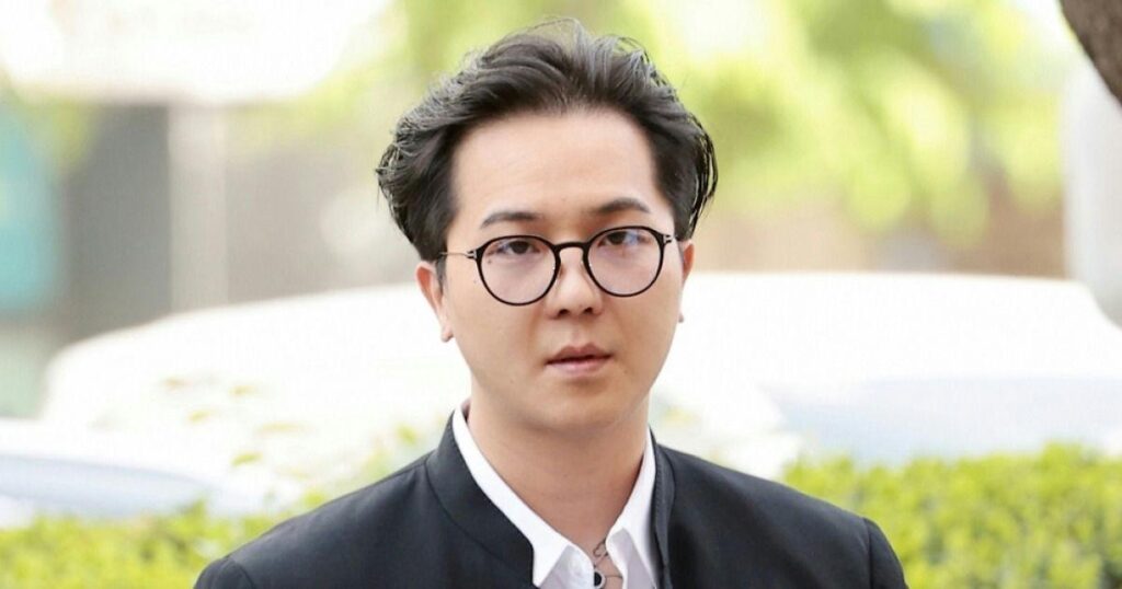 يسعى المدعون العامون إلى الحكم بالسجن لمدة عام ونصف على سونغ مينو بسبب انتهاكات الخدمة العسكرية