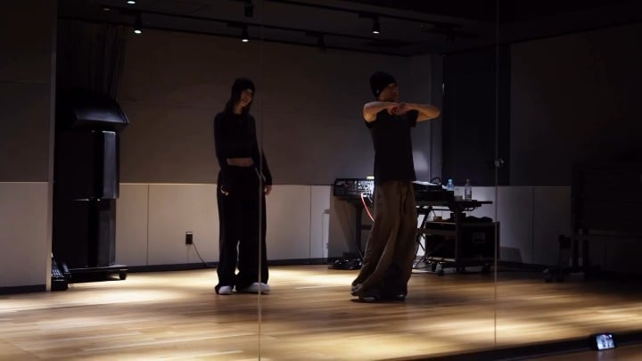 260427 تحديث مومو على الانستقرام "🐺🪾"