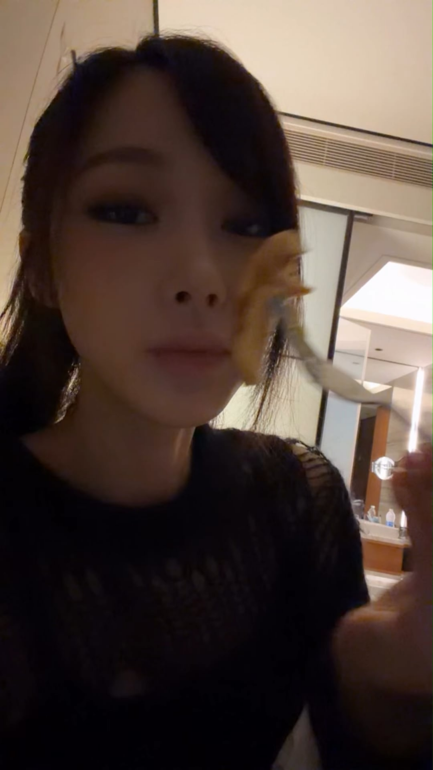 260403 تحديث قصة جيزيل على الانستقرام