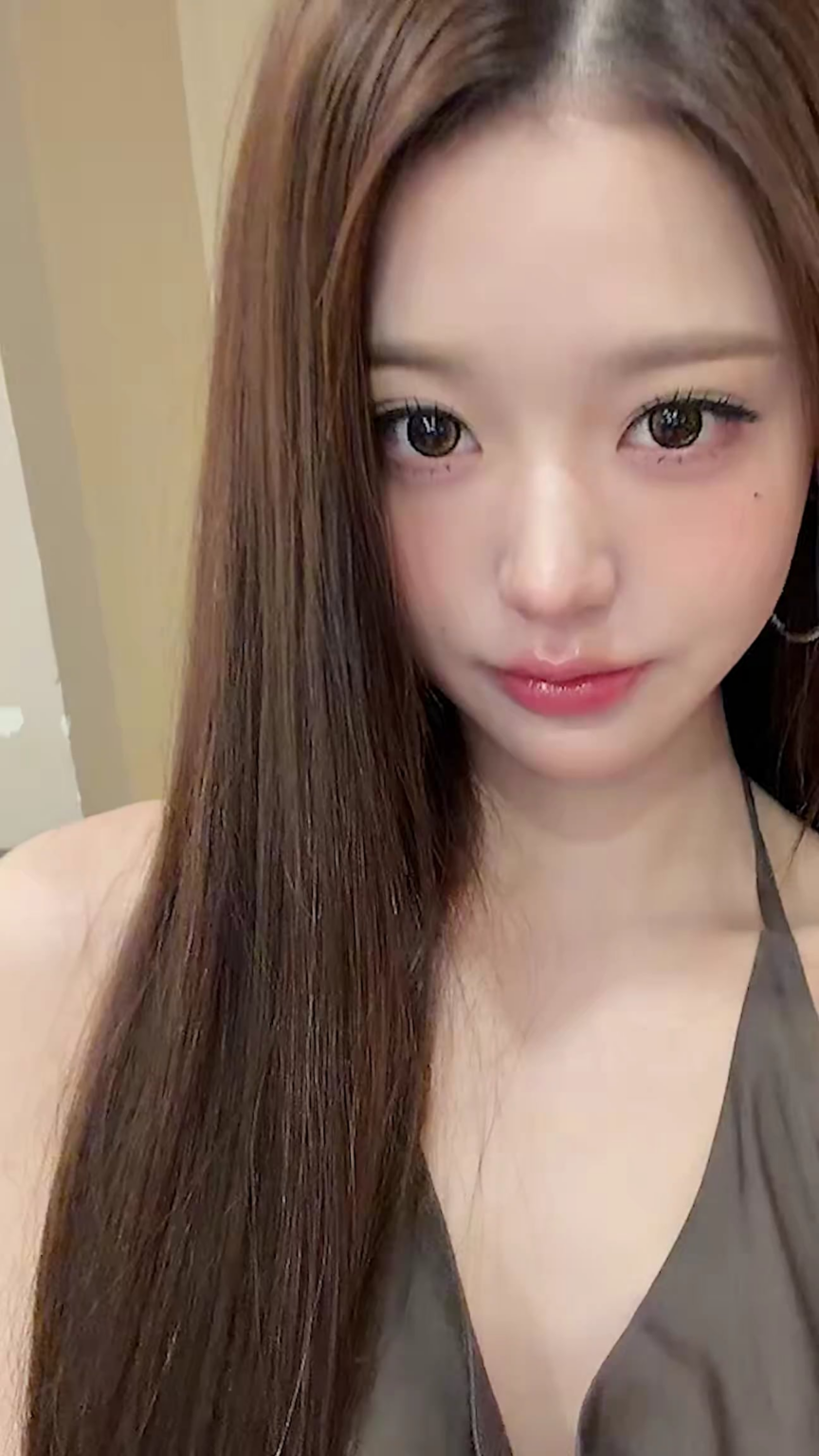 260429 تحديث TikTok الرسمي لـ IVE مع Wonyoung - 🗂️ تحديث I-VIEW IVE الرسمي لـ TikTok مع Wonyoung