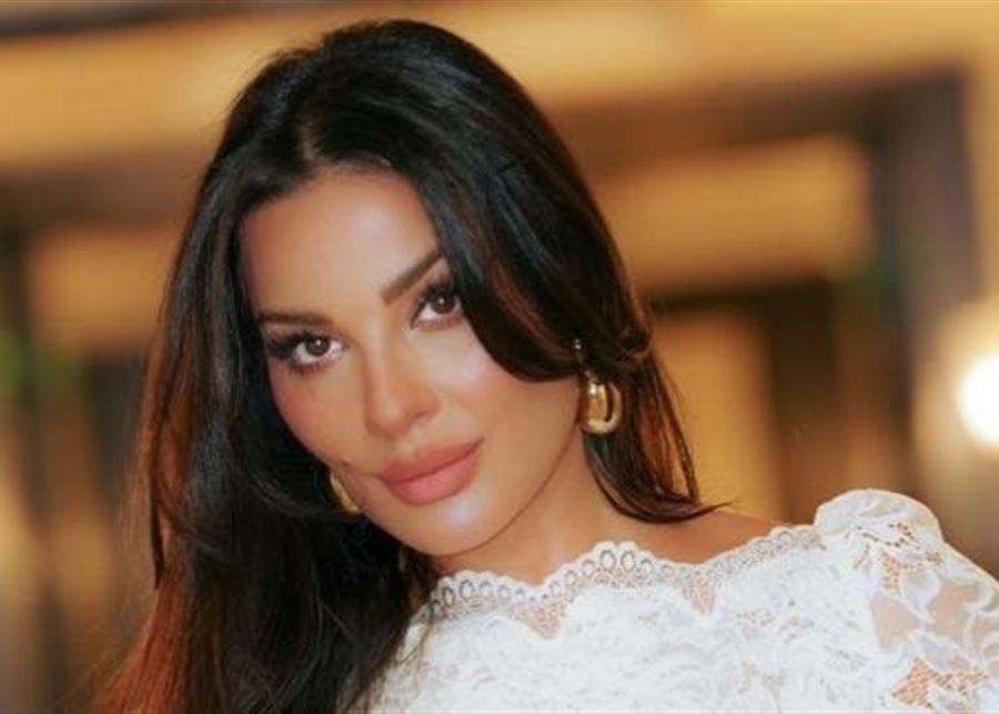 نادين نسيب نجيم تفاجئ الجمهور بحساب سري.. ما القصة؟ نادين نسيب نجيم تفاجئ الجمهور بحساب سري.. ما القصة؟