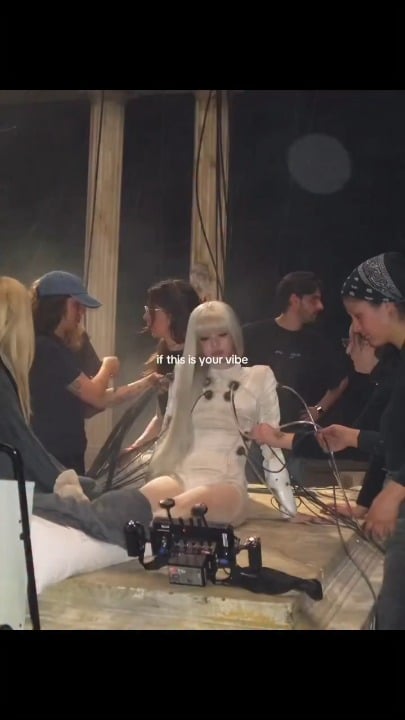 260408 تحديث ليزا (LLOUD) على الانستغرام