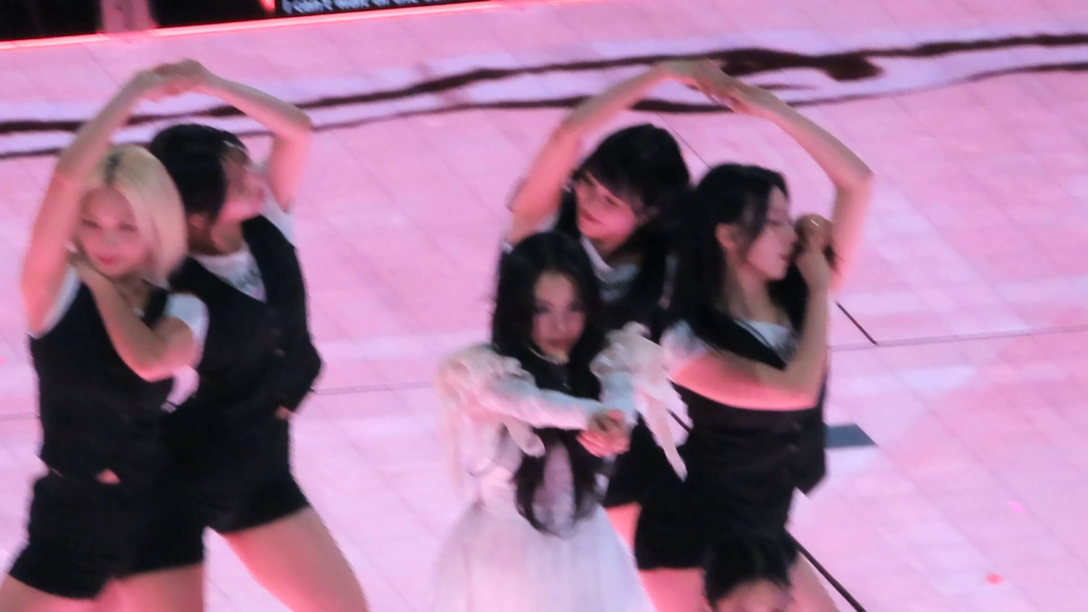 جلسة تصوير لفانكام تشايونغ الجميلة ✨💖 (2026-01-22~24)