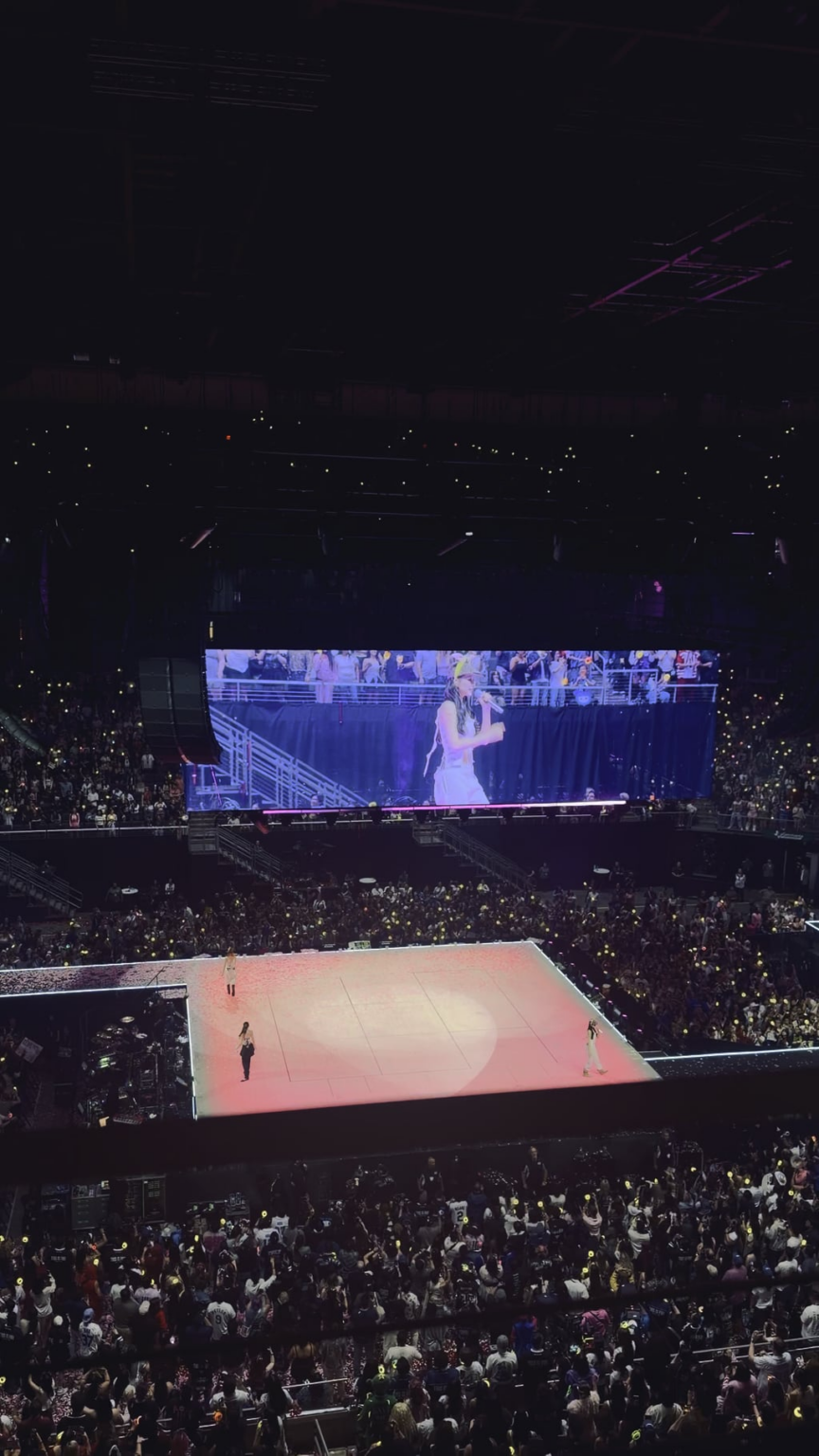 حصلت على Signal كظهور لليوم الأول في أوستن، حيث حصلت على وشم الإشارة الخاص بي الأسبوع الماضي، إنه مثل الحلم الذي أصبح حقيقة