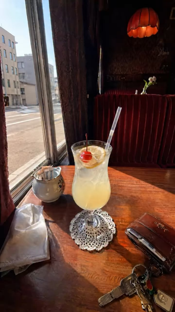 260428 aespa Instagram Reels Update - كنت أصور مشروبي ثم هذا