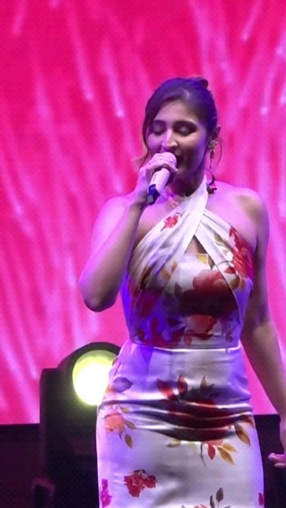 260424 دهفاني بهانوشالي يؤدي السم الوردي في "بطولة All India K-POP"