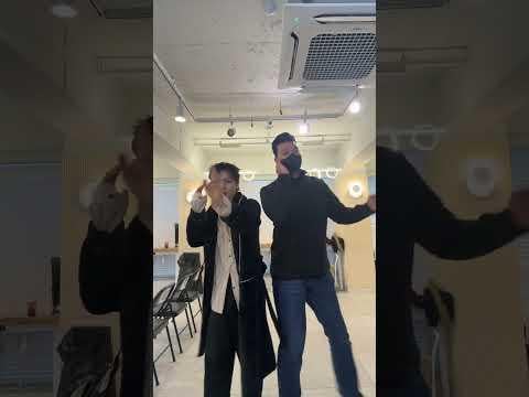 بينتاغون كينو (مع حارسه الشخصي) - تاكسي (تحدي الرقص) (260411)