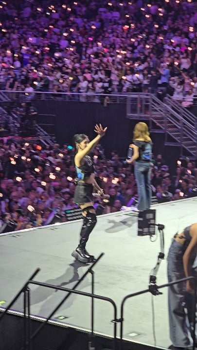 كل شيء على ما يرام جيهيو 🤣