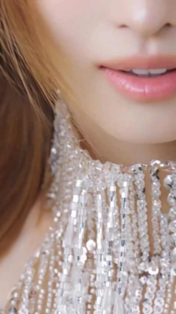 260403 تحديثات ReFa على Instagram - ستتعاون MOMO وMINA مع العلامة التجارية اليابانية الفاخرة للتجميل والعناية بالشعر ReFa