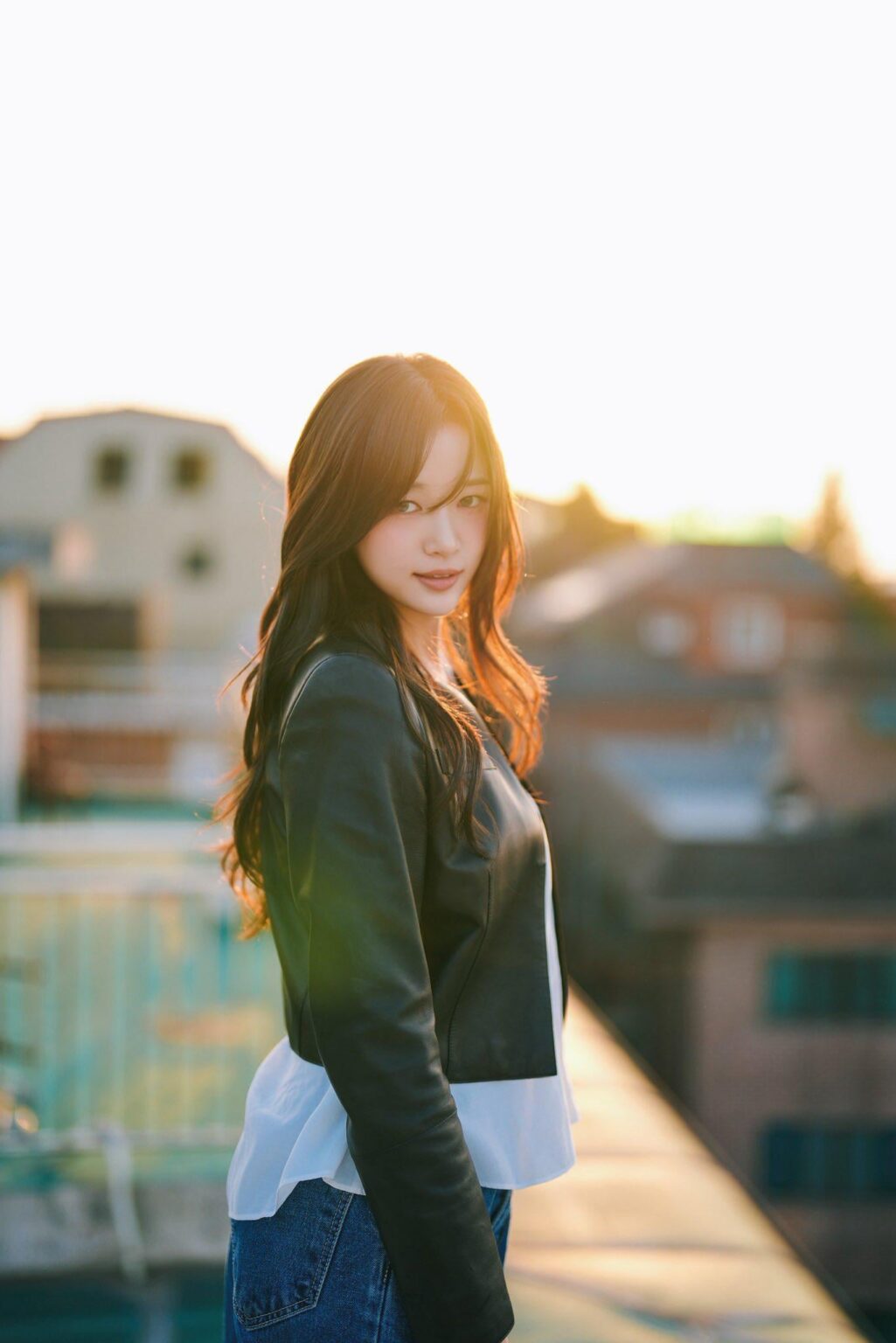 الذكرى الرابعة السعيدة لترسيمها المنفرد لكيم هيريم!