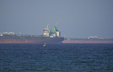 إيران تعلن إعادة السيطرة على مضيق هرمز في ظل استمرار "الحصار الأمريكي"