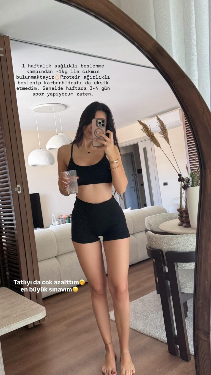 Kardeniz Kılıç 4K ayak zoom