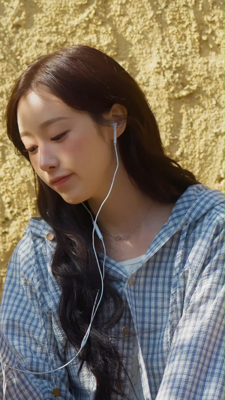 260422 جيزيل لواكي ويلي