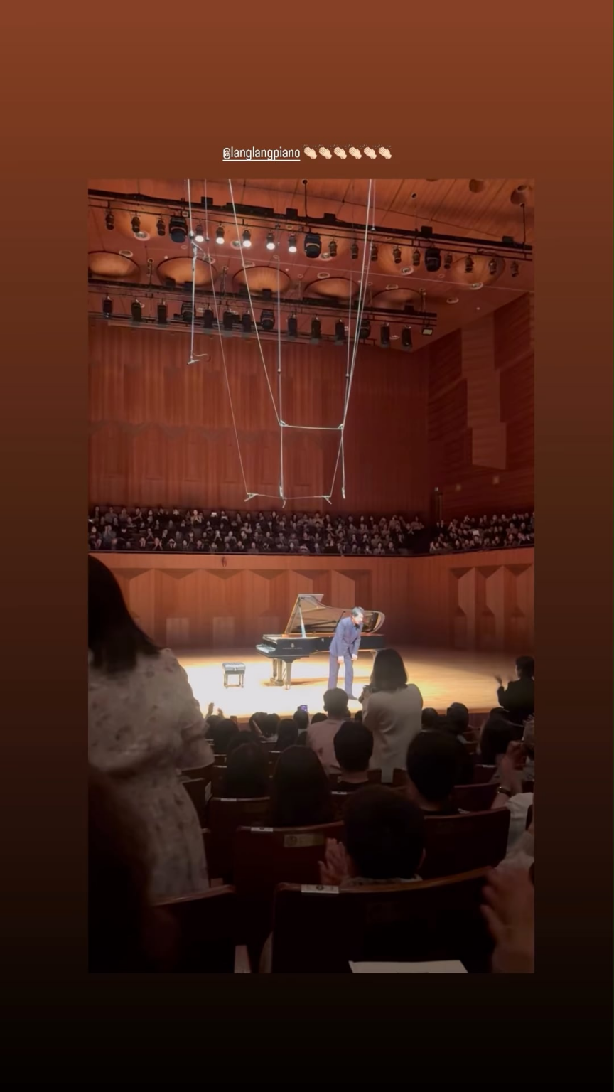 260428 تحديث قصة Ningning على Instagram مع عازف البيانو الكلاسيكي لانج لانج