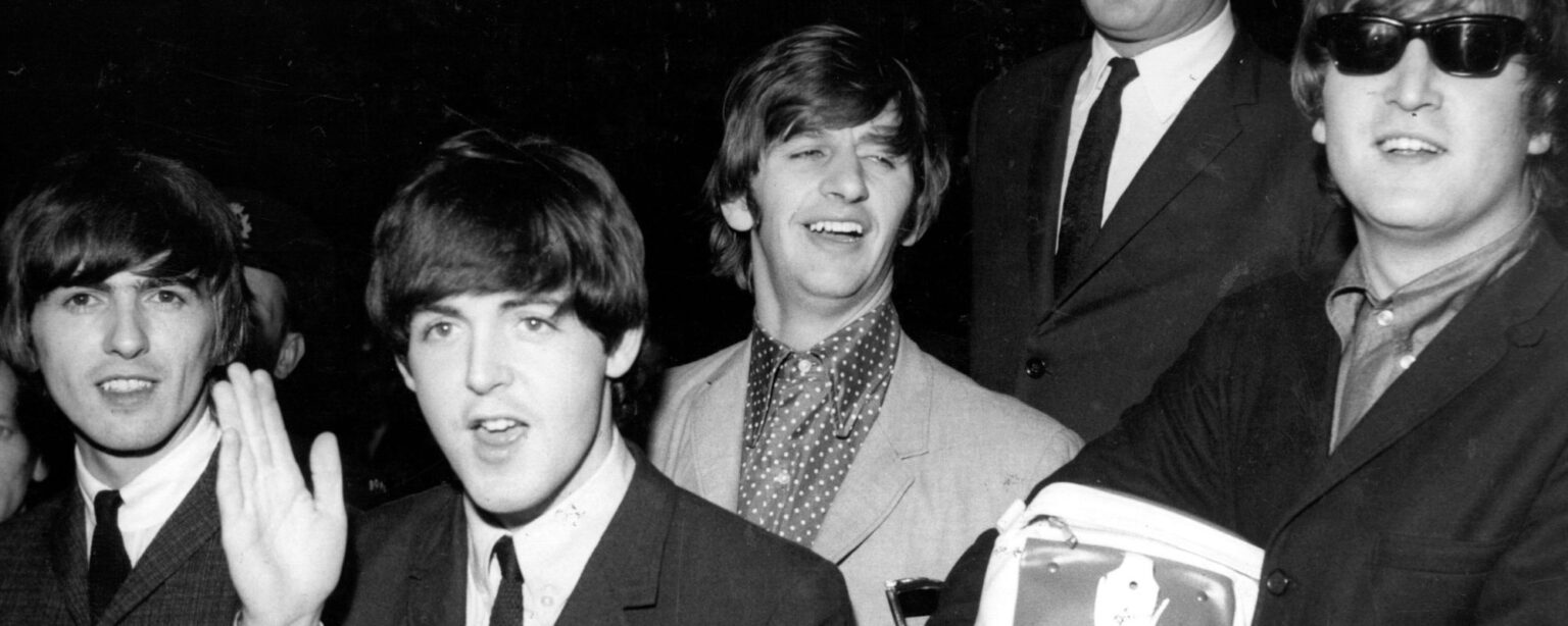 4 أغاني البيتلز التي تغيرت بشكل جذري من المفهوم إلى التنفيذ 4 أغاني البيتلز التي تغيرت بشكل جذري من المفهوم إلى التنفيذ