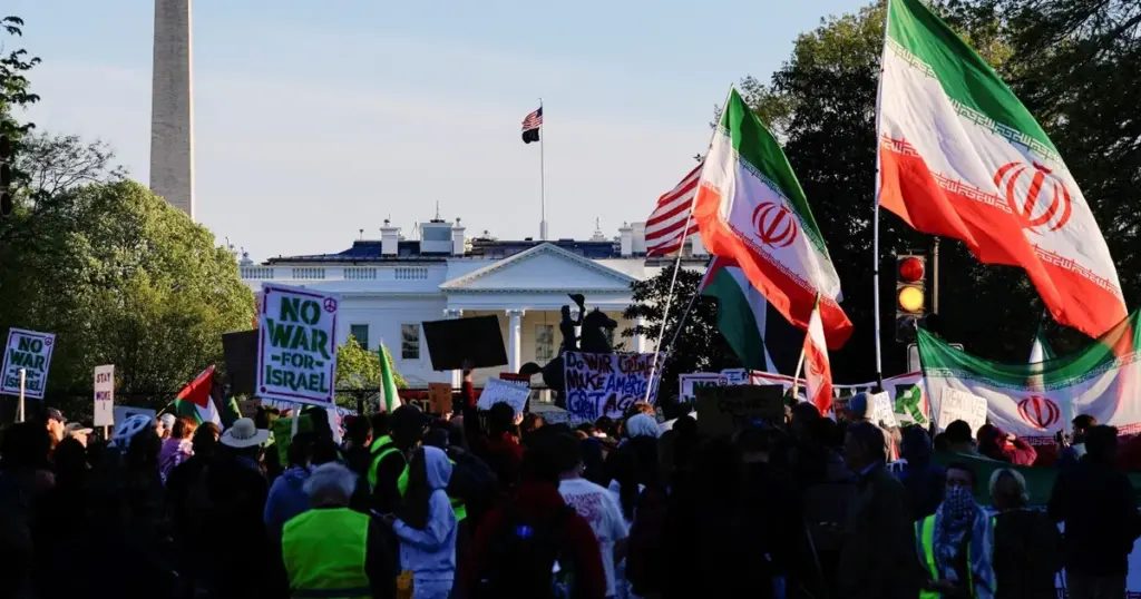 الجيش الإسرائيلي يصدر أوامر إخلاء عاجلة في جنوب لبنان تمهيداً لشن غارات الجيش الإسرائيلي يصدر أوامر إخلاء عاجلة في جنوب لبنان تمهيداً لشن غارات