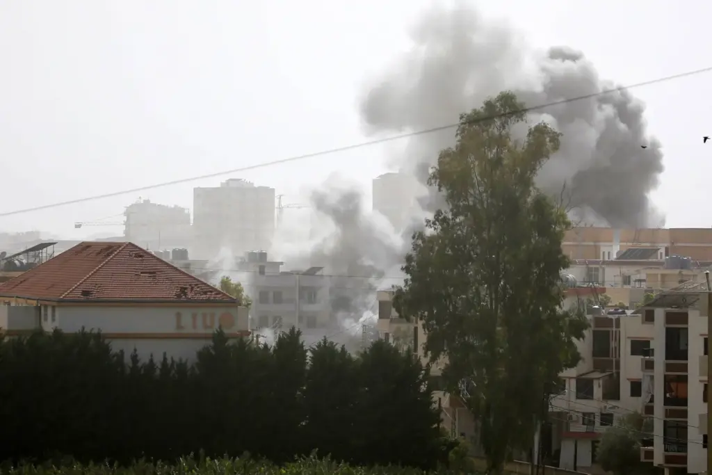 حزب الله يستهدف بارجة إسرائيلية قبالة السواحل اللبنانية إيلاف