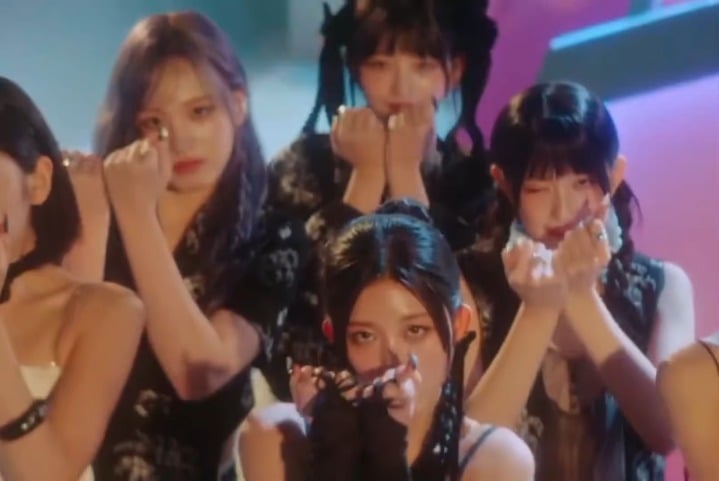 في مثل هذا اليوم منذ عامين، أصدرت فرقة IVE أغنية "HEYA". 🎐