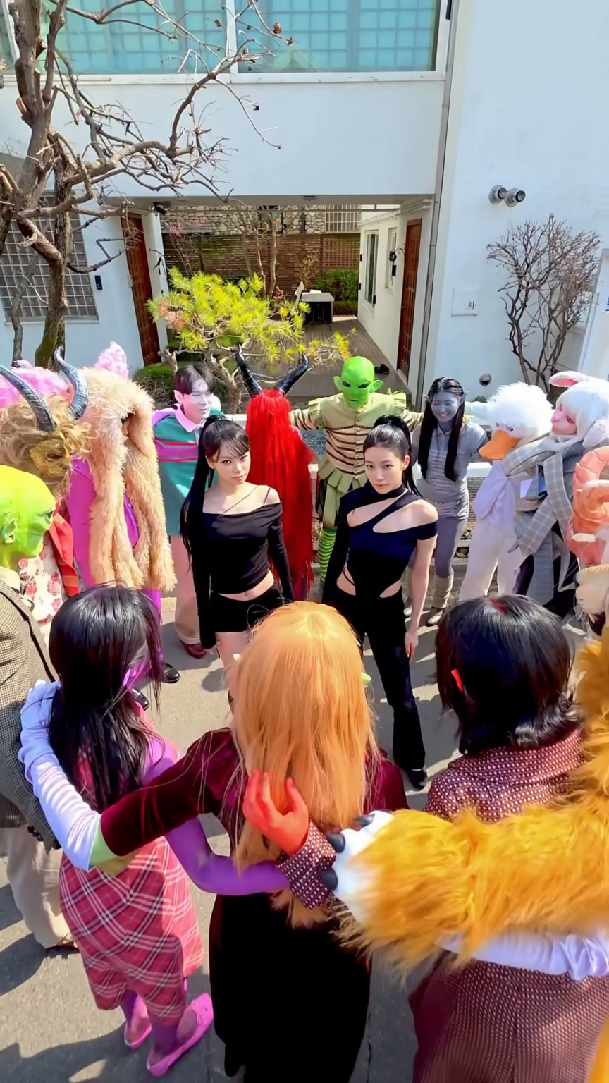 260430 تحديث SSERAFIM على TikTok مع كيم تشايوون وكازوها - ༺🧟🧟‍♀️🧟‍♂️༻ (تحدي الاحتفال)