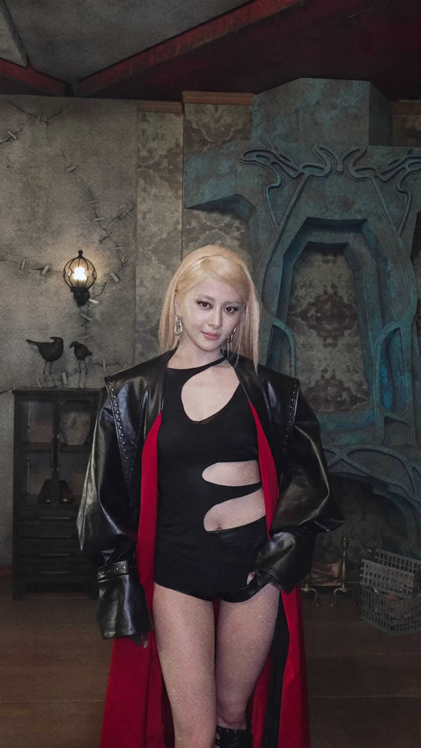 260425 تحديث LE SSERAFIM على TikTok مع Huh Yunjin - 𝒯𝒾𝓂ℯ 𝓉ℴ 𝒸ℯ𝓁ℯ𝒷𝓇𝒶𝓉ℯ #HUHYUNJIN ✮ (تحدي الاحتفال)