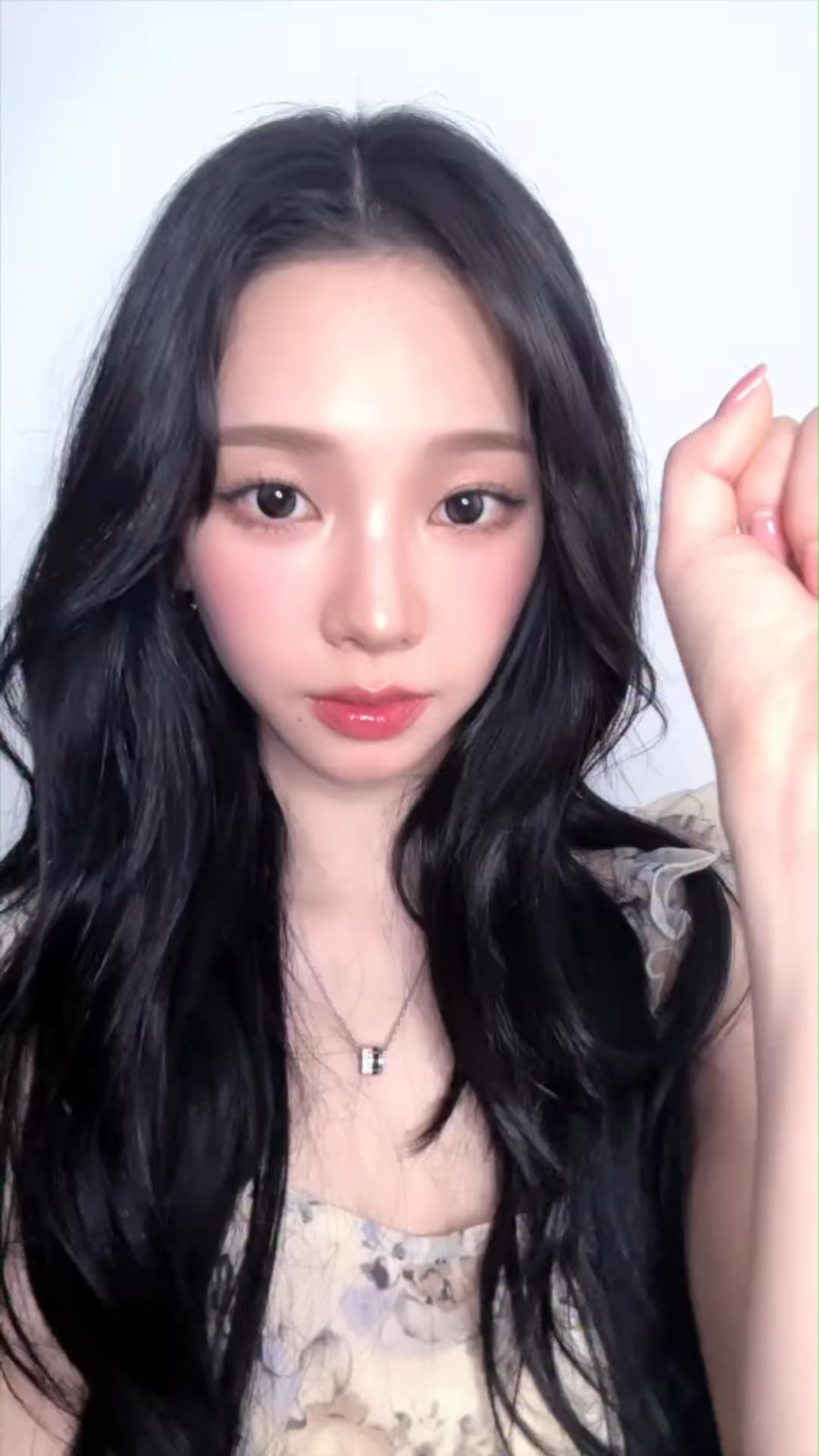 260411 تحديث aespa TikTok مع كارينا - HBD to meeeee —̳͟͞͞♥