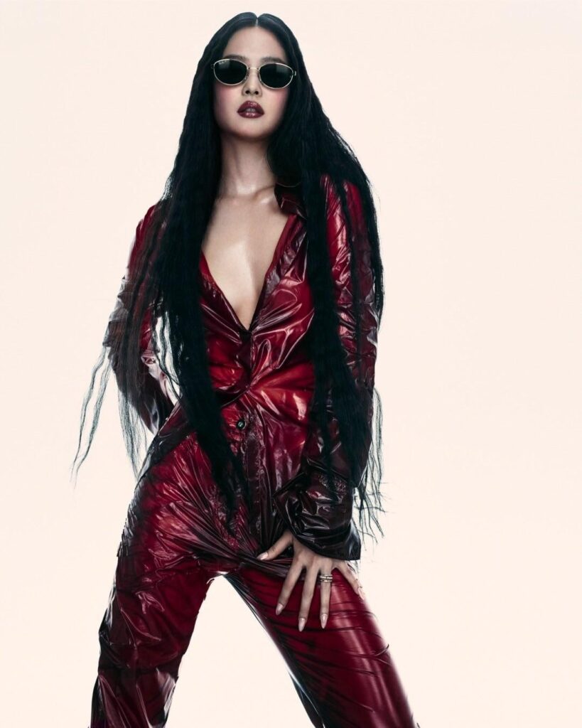 260409 جيني لراي بان