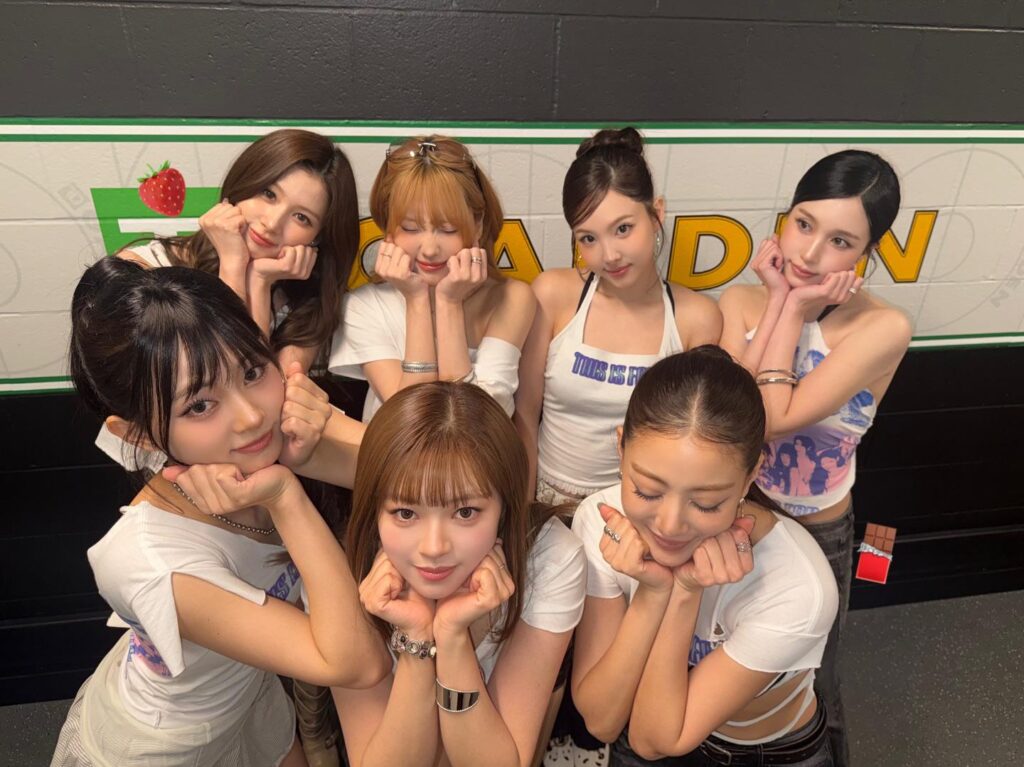 260404 تحديث Twicetagram - مرتين  جولة عالمية في بوسطن - اليوم الأول - بوسطن، اجعلها تمطر قصاصات ورق 🍭🍫🍓