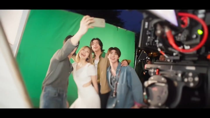 260421 ليزا لتايلاند المذهلة | خلف الكواليس