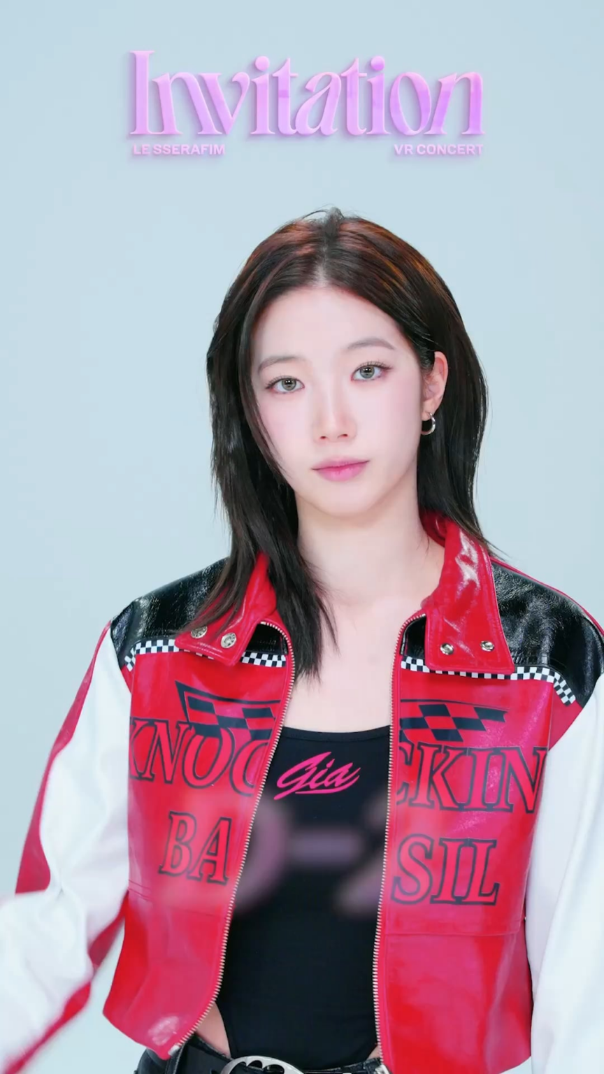 260413 تحديث تويتر AMAZE Korea مع Kazuha - حفل VR: دعوة (رسالة D-2)