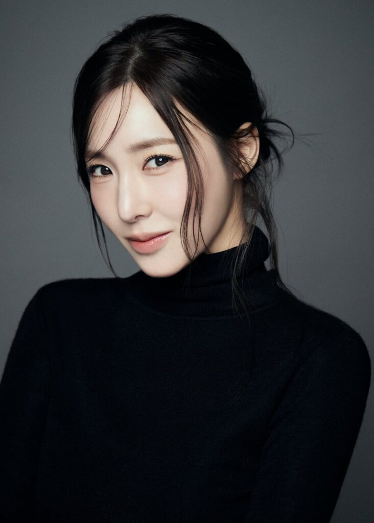 تيفاني يونغ (جيل الفتيات) - مجموعة موسيقى المحيط الهادئ الكورية (صور الملف الشخصي الجديدة)