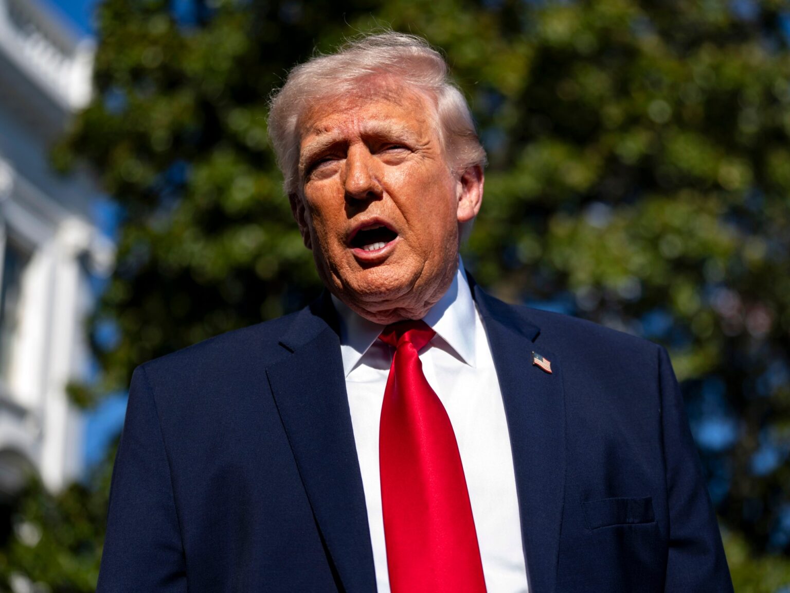 ترمب: سنبدأ حصار مضيق هرمز على الفور | أخبار