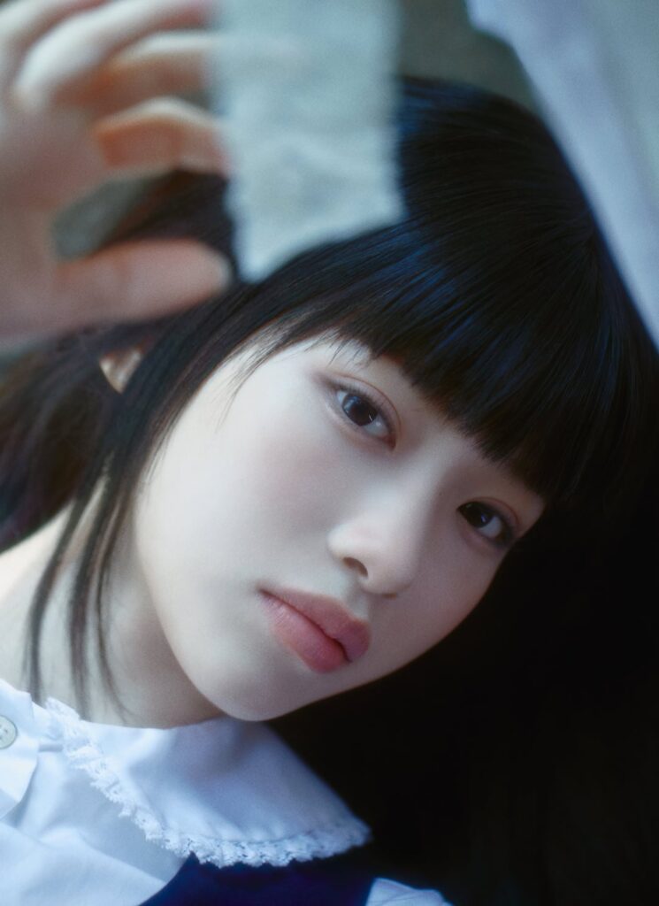 RESCENE - أول أغنية رقمية: Runaway (الصورة المفاهيمية أ - منفردة)