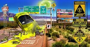 ملصق جدول 260421 لفرقة aespa لألبومهم الثاني "LEMONADE"، يعرض مساحة حدثت فيها التفردات، وسماء متشققة بسبب صدع في الزمكان، وطريق انهار بسبب اصطدام سيارة...