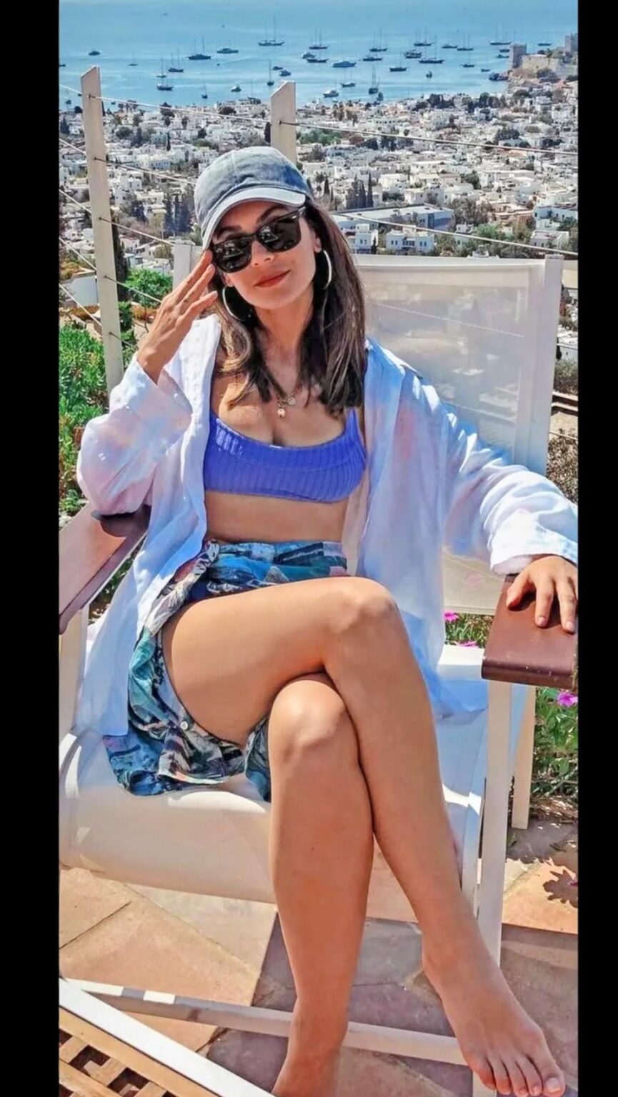 Fulya zenginer kolaj Fulya zenginer kolaj