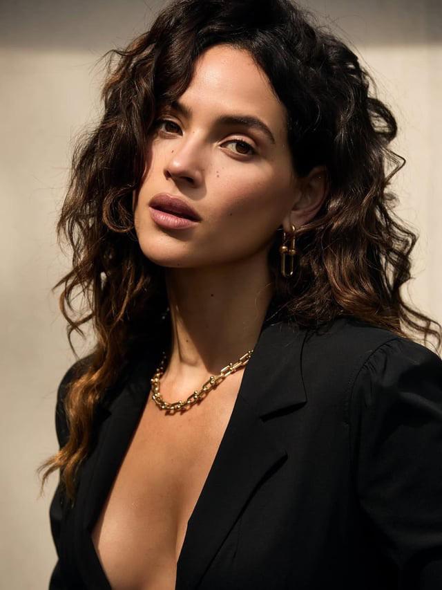 Adria Arjona
