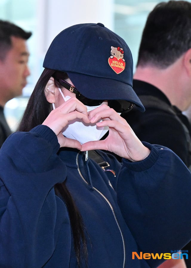 260426 جيسو @ مطار إنتشون الدولي (الوصول من نيس)