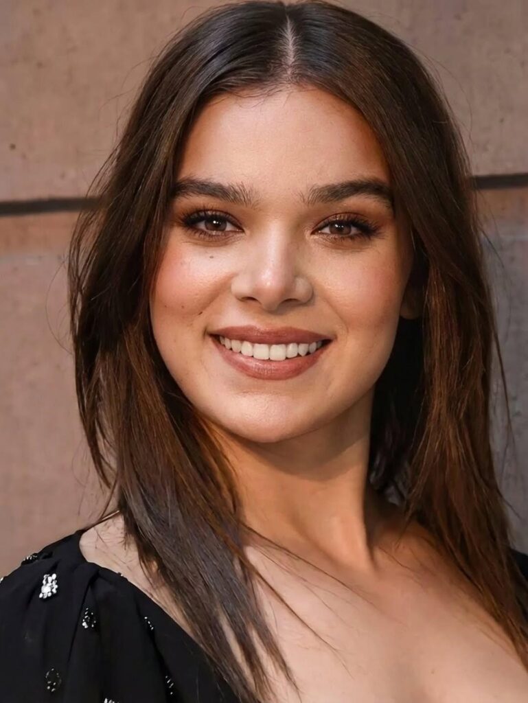 Hailee Steinfeld