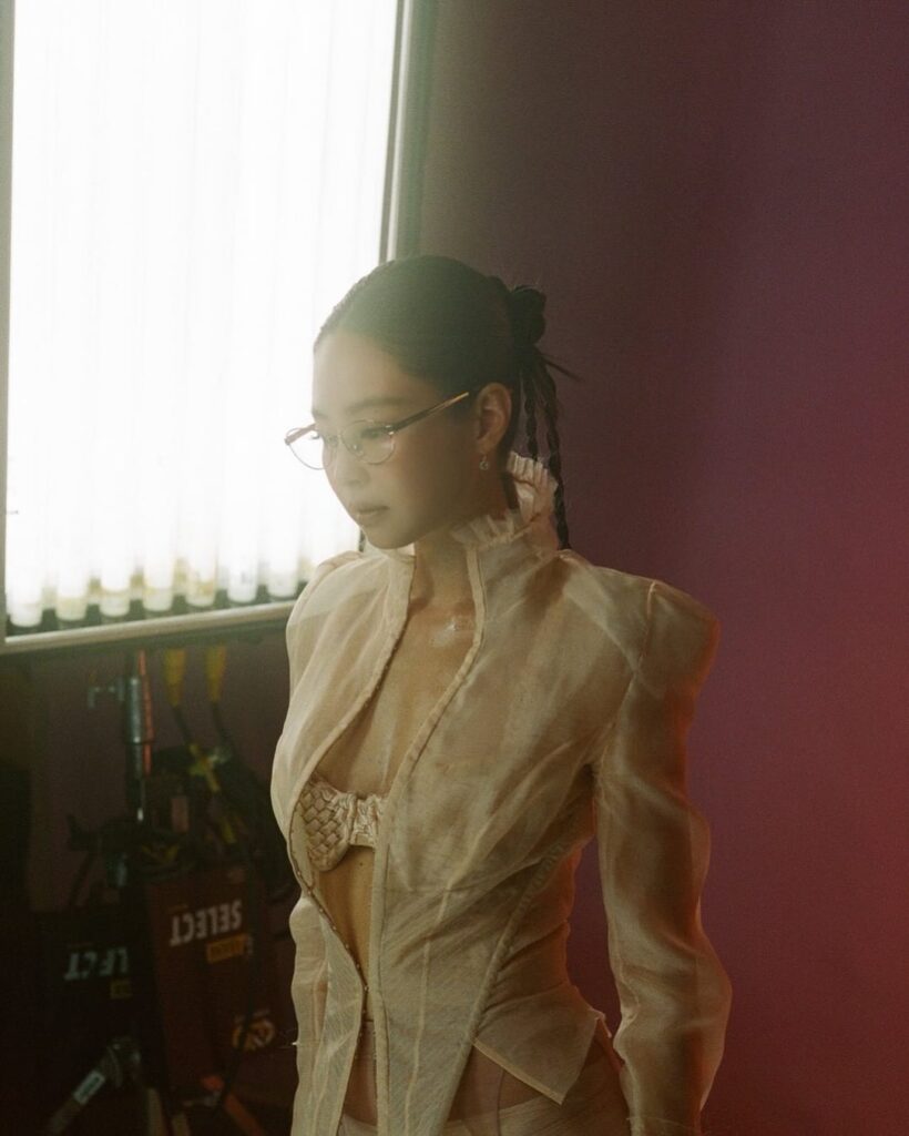 260411 تحديث جيني على الانستغرام