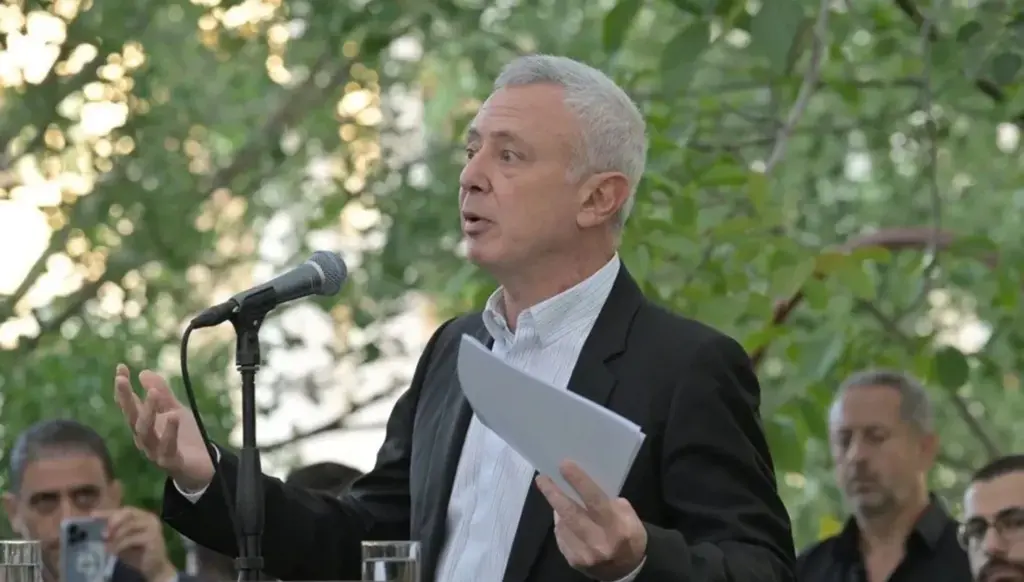 فرنجية يُعيد تموضعه ويستبق المواجهة: انتصار المقاومة سيسقط الحكومة