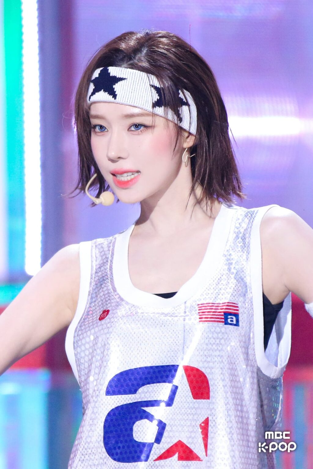 260401 وينتر - MBC كذبة أبريل (230513 Music Core 'Spicy' Behind Pics)