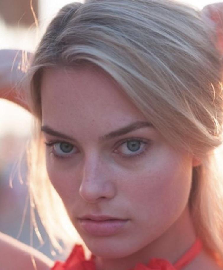 Margot Robbie