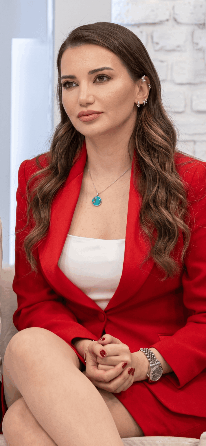 Esra Ezmeci 4K