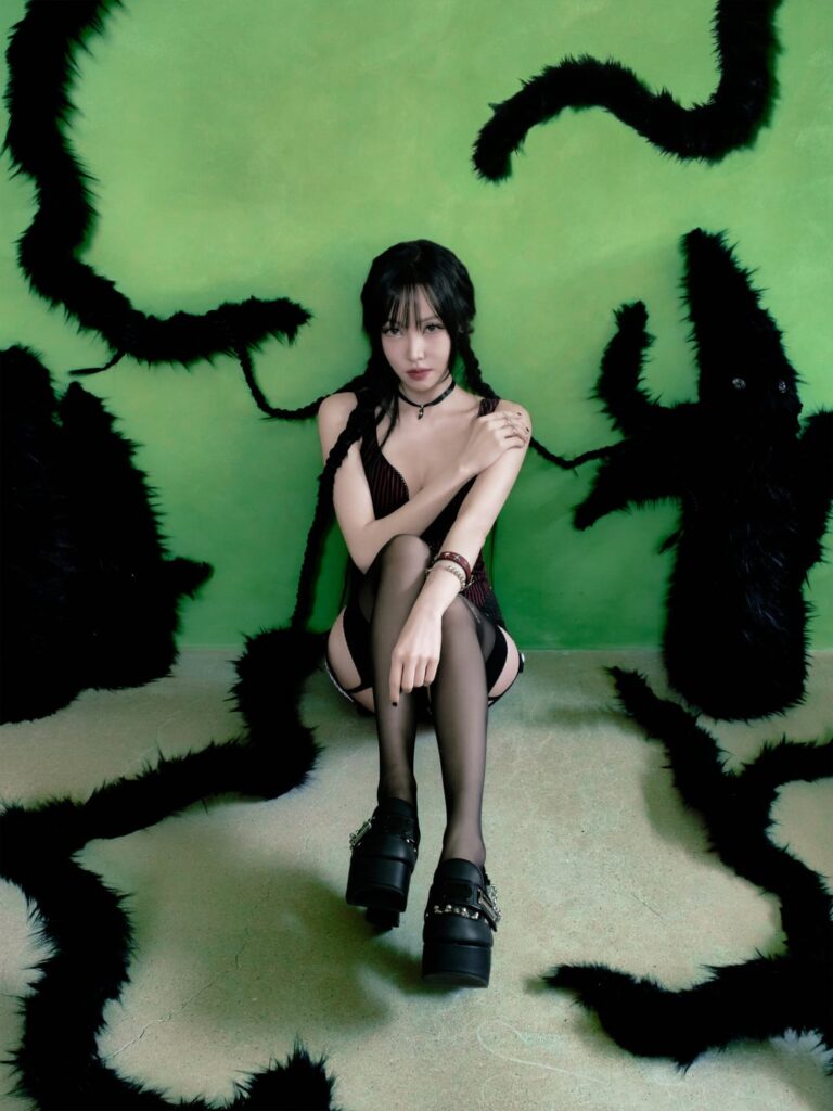 GFRIEND Yuju - أغنية منفردة خاصة: الحب الأول هو لعنة (صورة مفهوم - إصدار الحب.)