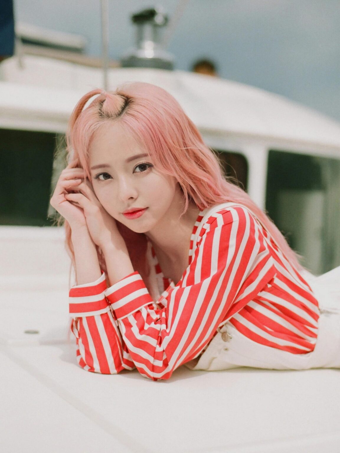 الذكرى السنوية التاسعة لترسيمها الفردي السعيد لـ ViVi (LOONA / Loossemble)!