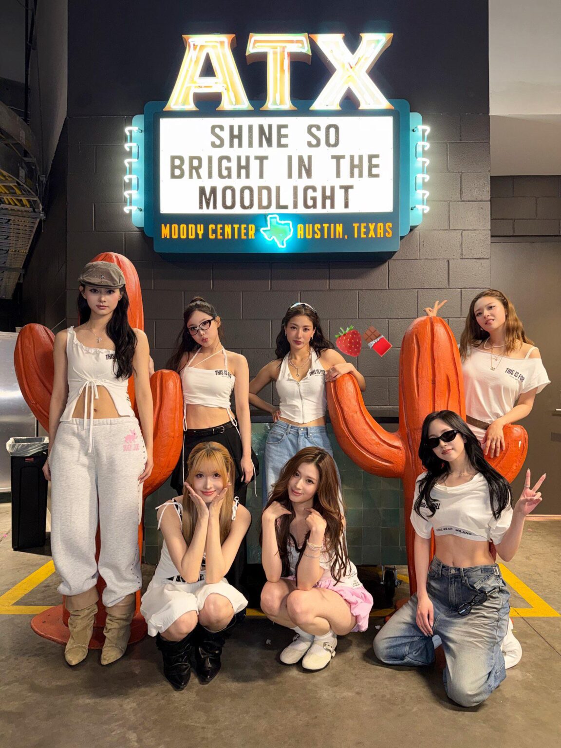 260418 تحديث تويتر - مرتين  جولة عالمية في أوستن - اليوم الأول أوستن، نحن ننتظرك 🔥🍫🍓