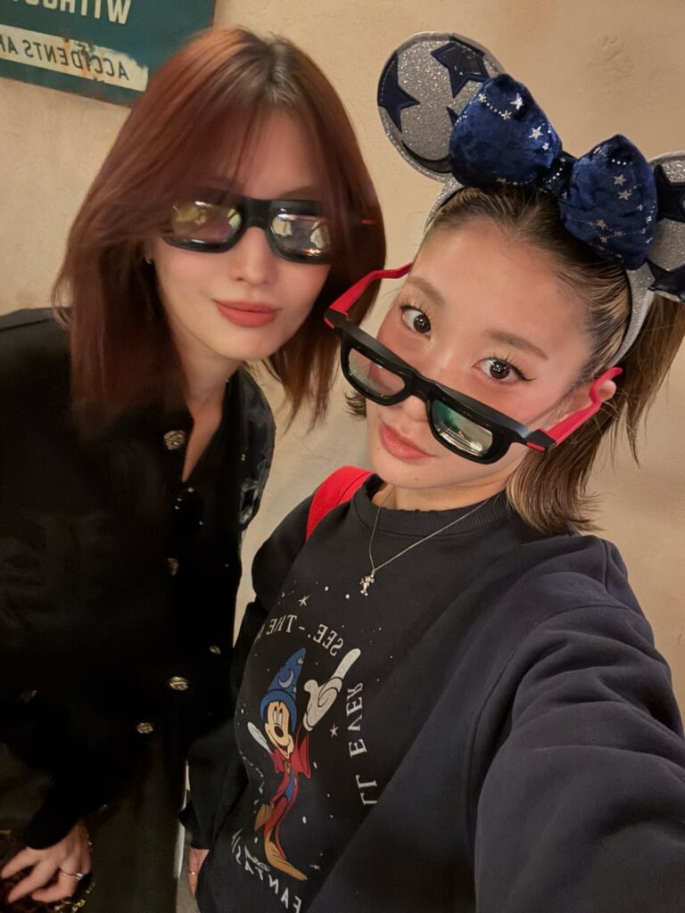 260401 تحديث بانغانا على الانستقرام - المزيد من الصور لهانا في عالم ديزني "لا يوجد سوى صور سعيدة 🫶🫶🫶."