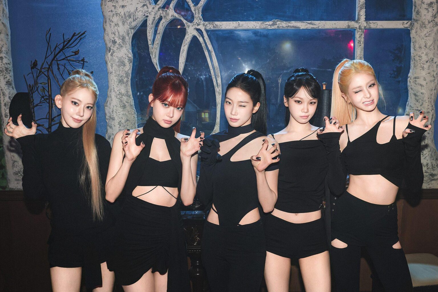 260424 تحديث تويتر Apple Music مع LE SSERAFIM